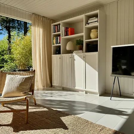 Elegant With Outdoor Kitchen Melby